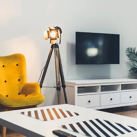Fatcat Apartment